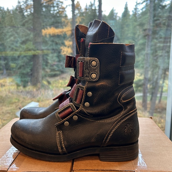 Fly London, Kraft Black boots, size 39 (8.5 US) - Picture 5 of 8